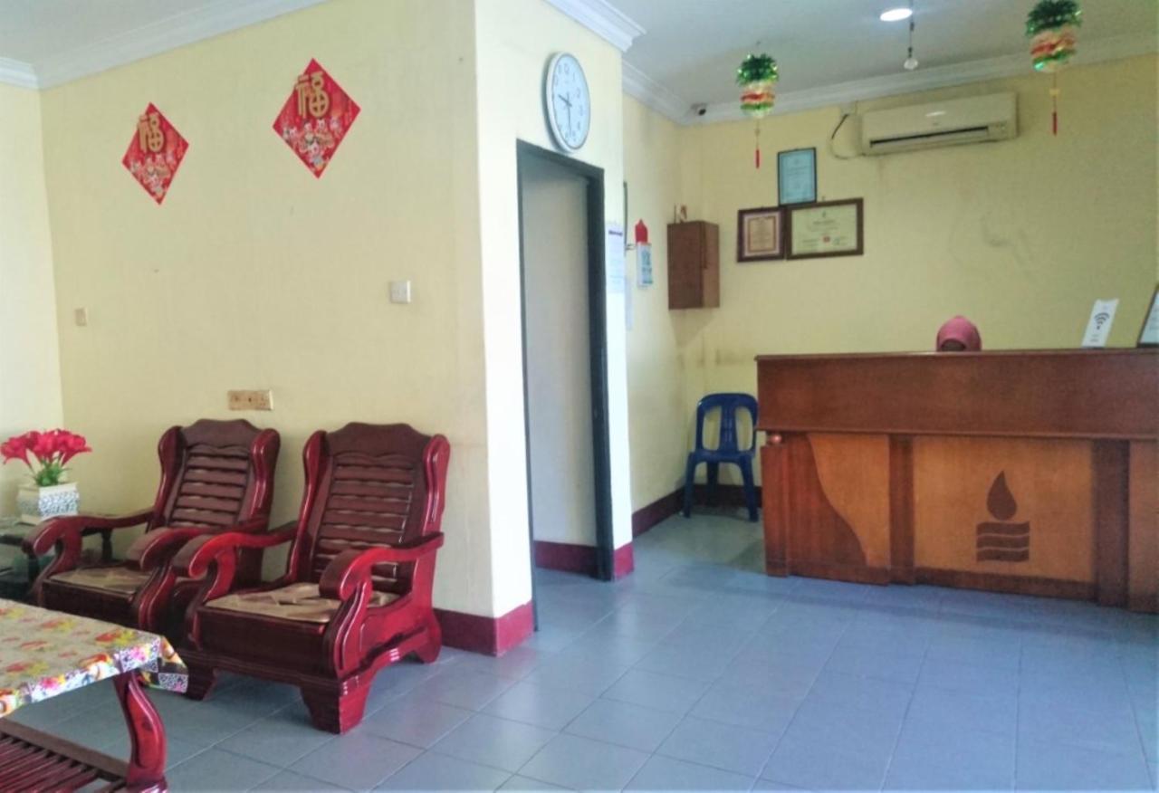 Hotel Pelita Terang Nagoja Zewnętrze zdjęcie