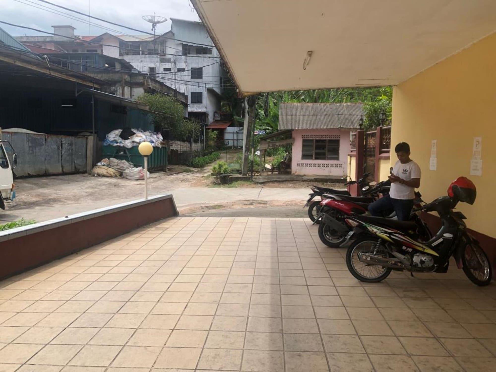 Hotel Pelita Terang Nagoja Zewnętrze zdjęcie