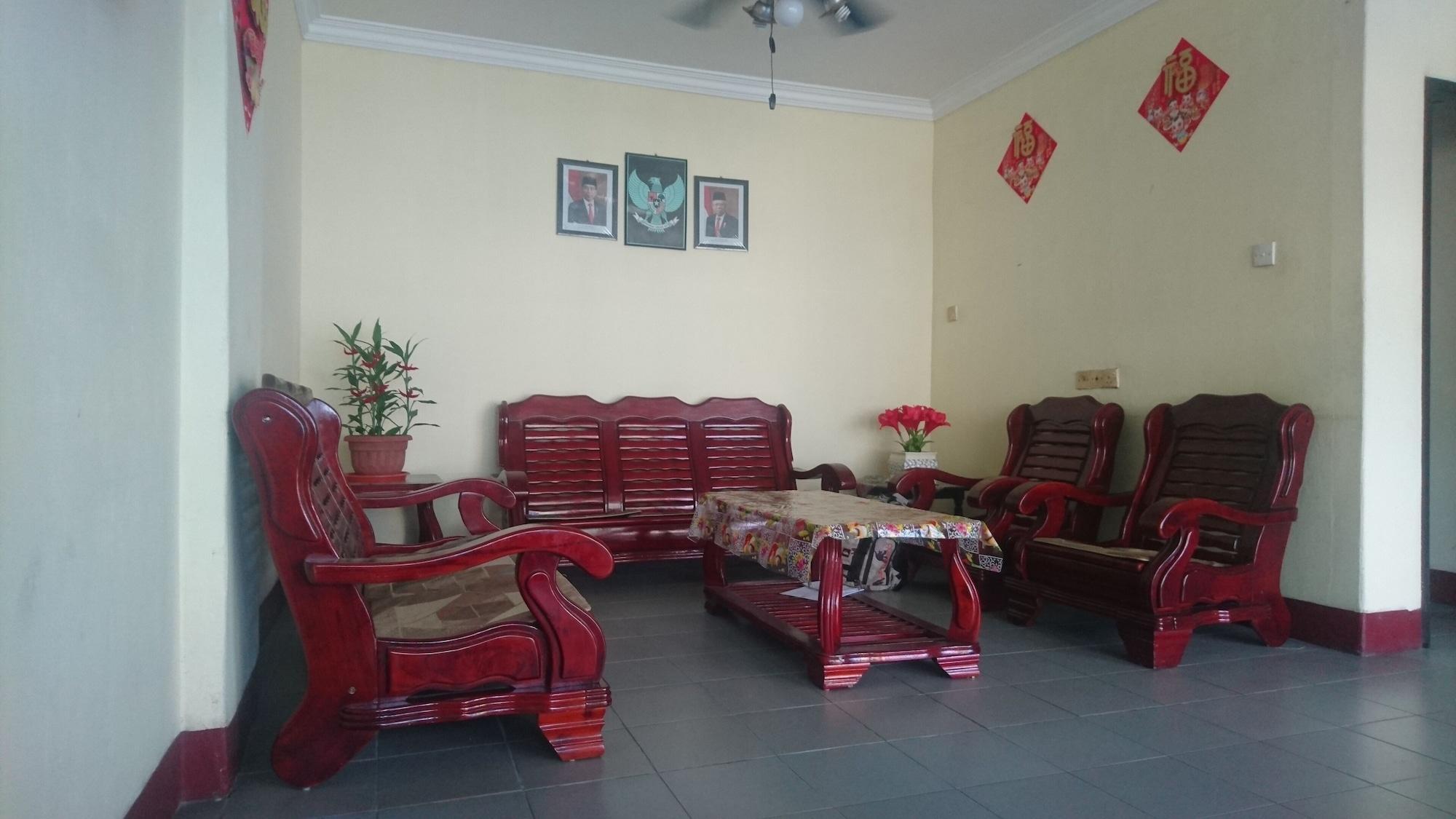 Hotel Pelita Terang Nagoja Zewnętrze zdjęcie