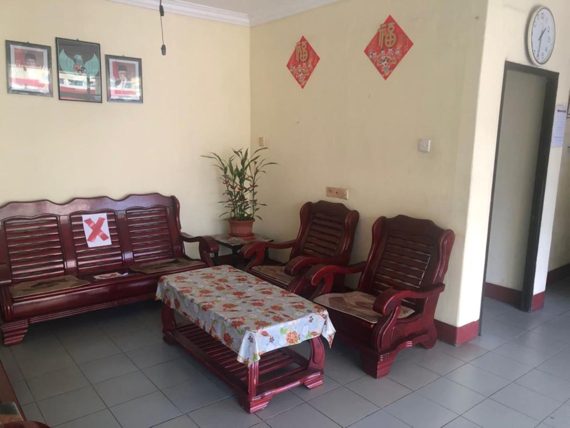 Hotel Pelita Terang Nagoja Zewnętrze zdjęcie
